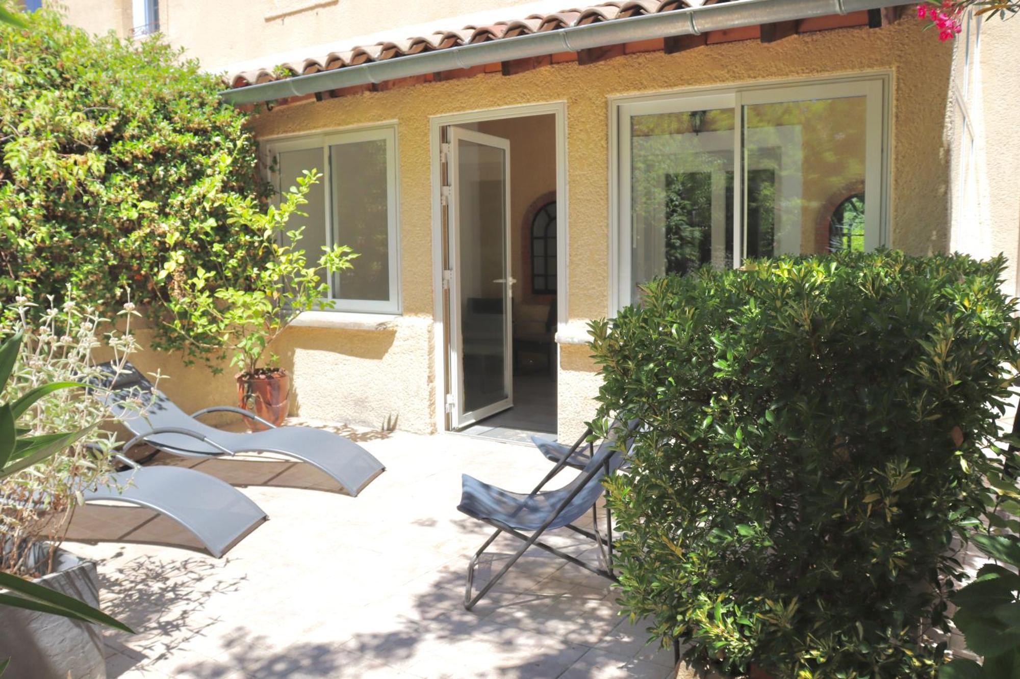 Gites Avec Piscine Et Jacuzzi Au Mas De Cadoule Saint-Just  Zimmer foto